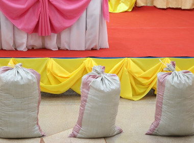 สหกรณ์จังหวัดบึงกาฬ ร่วมส่งมอบปุ๋ยอินทรีย์จากวัชพืชน้ำ ... พารามิเตอร์รูปภาพ 13