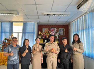 สหกรณ์จังหวัดบึงกาฬนำทีมบุคลากรในสังกัดร่วมสนับสนุนกระจายหอมหัวใหญ่ 1 ตัน เพื่อช่วยเหลือเกษตรกรชาวเชียงใหม่ ตามแคมเปญ "รักนะจึงให้หอม(หอมหัวใหญ่) เชียงใหม่เน้อจ้าว" ... พารามิเตอร์รูปภาพ 3