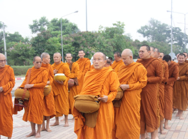 สหกรณ์จังหวัดบึงกาฬ ร่วมงานพิธีทำบุญตักบาตร ... พารามิเตอร์รูปภาพ 4