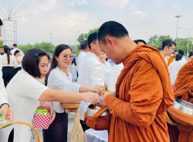 สหกรณ์จังหวัดบึงกาฬ ร่วมงานพิธีทำบุญตักบาตร ... พารามิเตอร์รูปภาพ 16